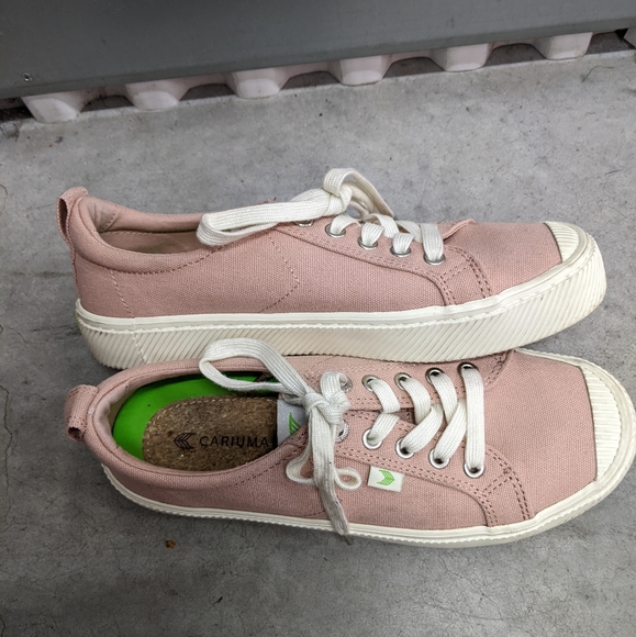 Cariuma Women's Low Top Canvas Sneakers Size 8 - Picture 4 of 10